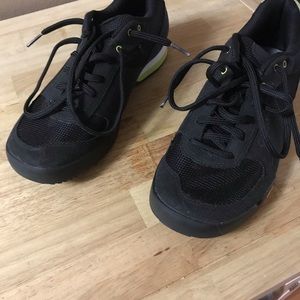 Woman’s Indoor Spin Shoes